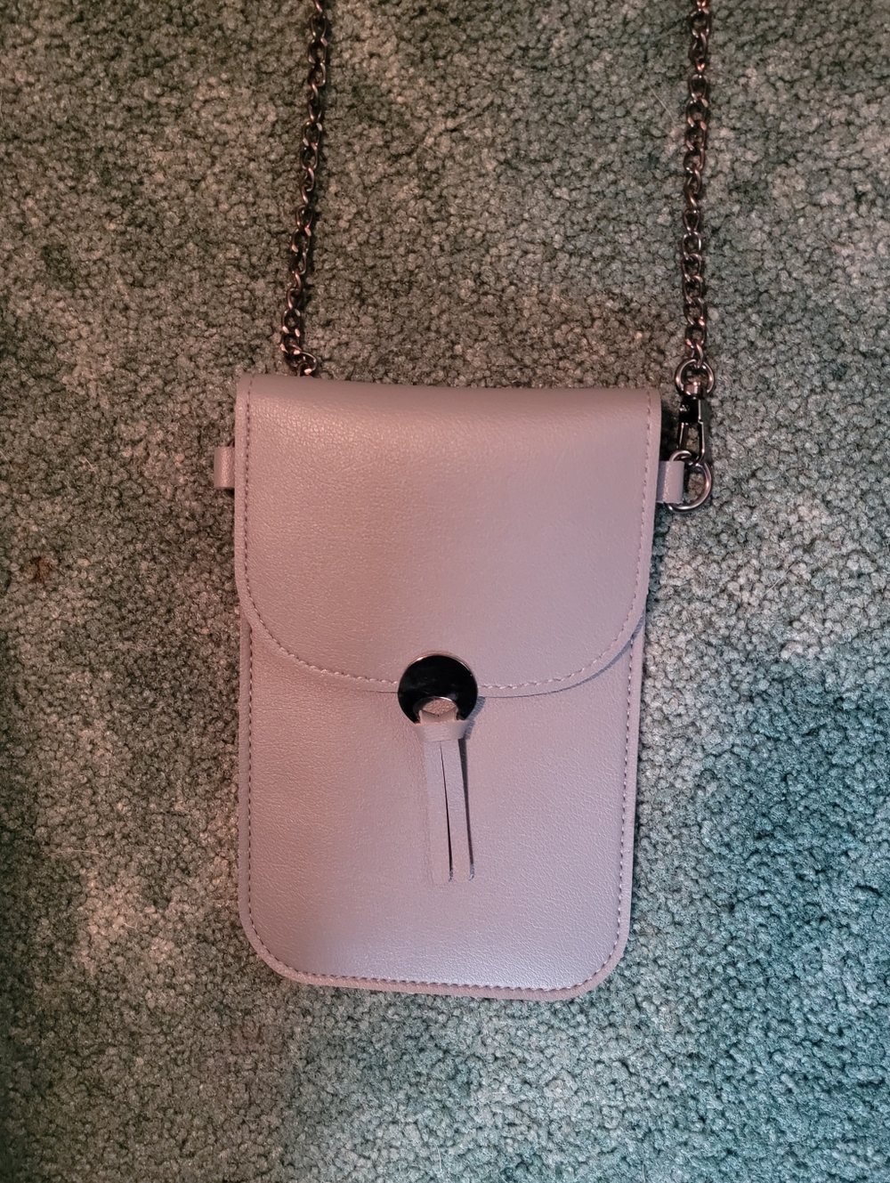 Minimalist Crossbody Phone Bag in Light Lavender